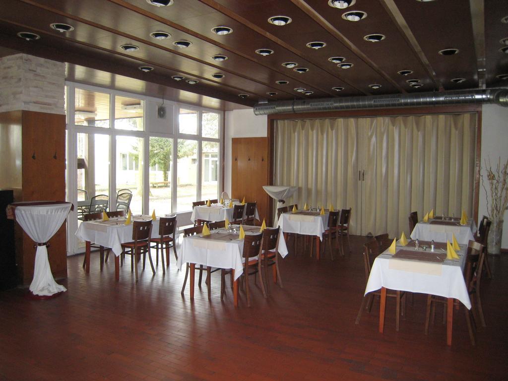 Hotel Fontana Brno Dış mekan fotoğraf